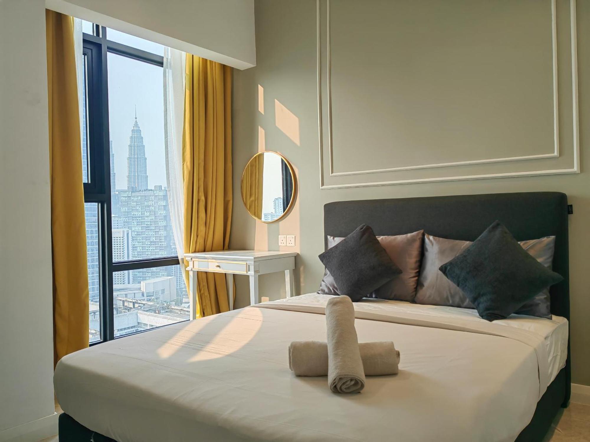 1 Min To Pavilion Bukit Bintang Luna Suites Куала Лумпур Екстериор снимка